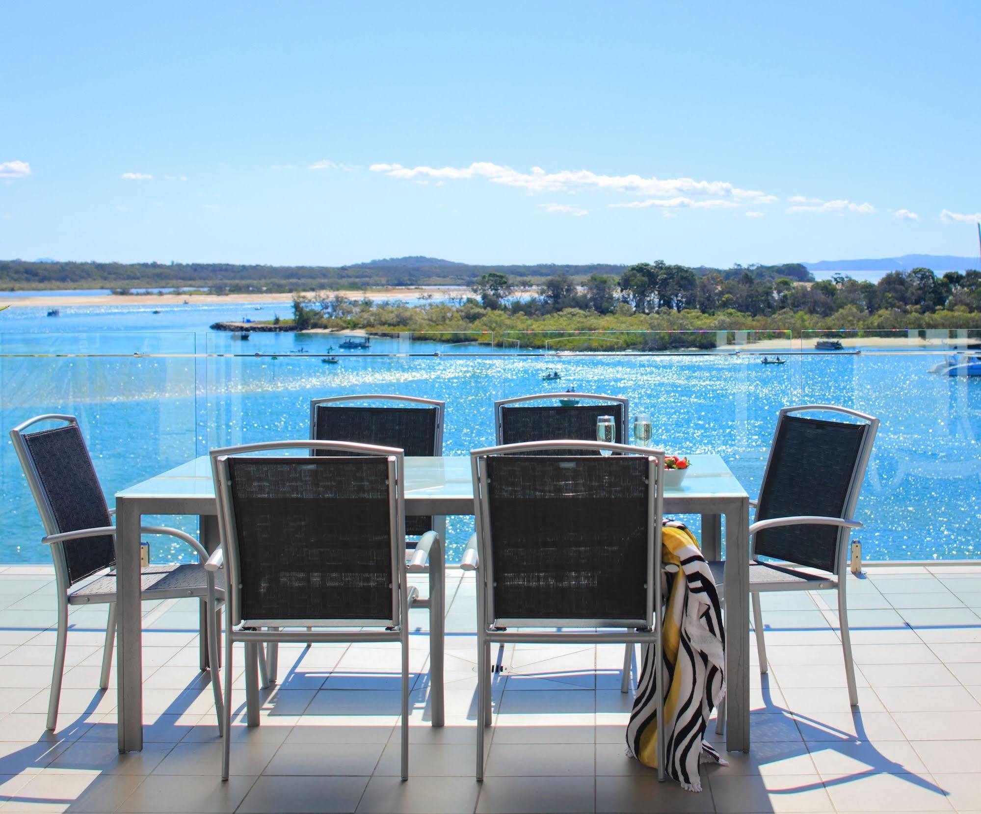 Апарт отель Noosa Quays Экстерьер фото