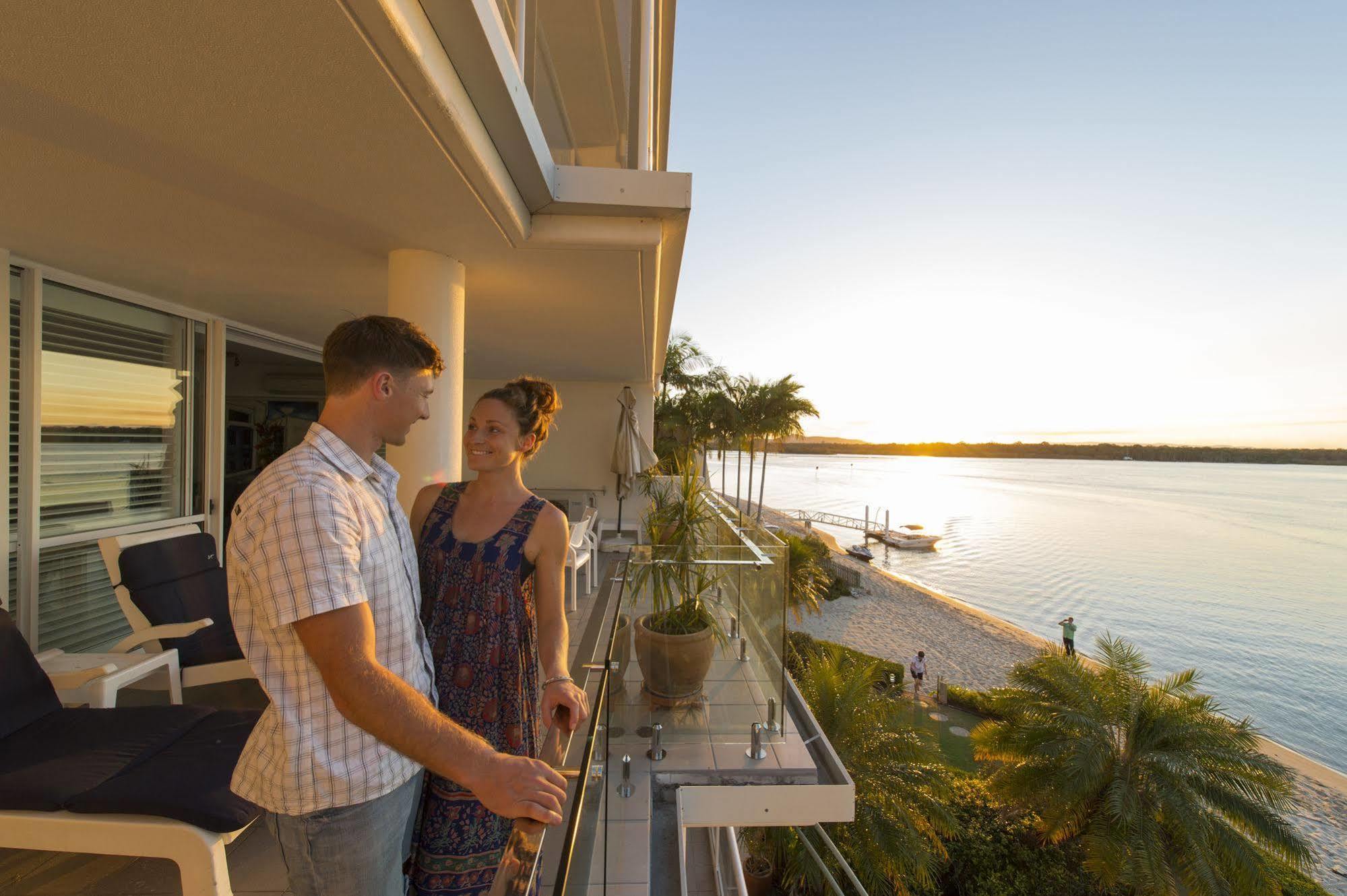 Апарт отель Noosa Quays Экстерьер фото